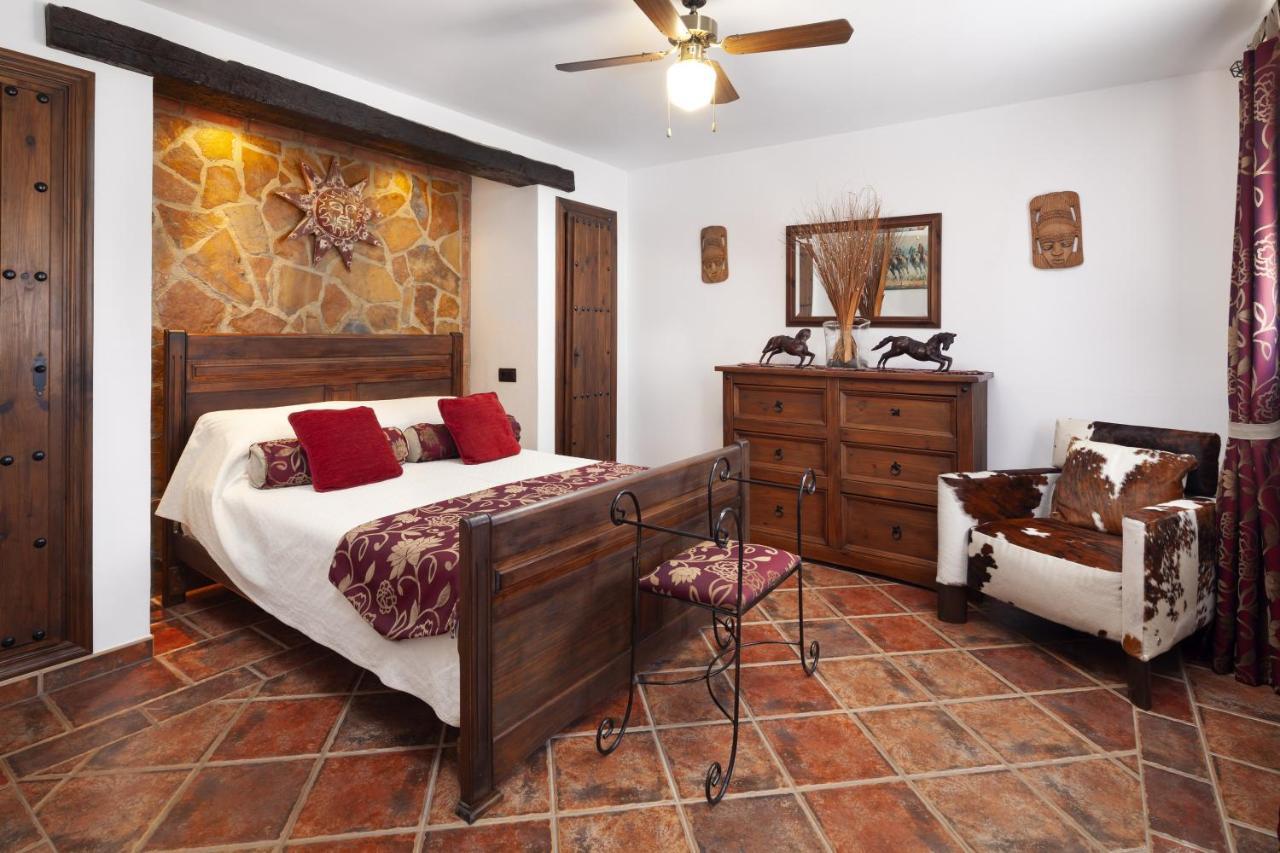 Pasa Fina, Luxury Holiday Retreat Villanueva del Trabuco Εξωτερικό φωτογραφία